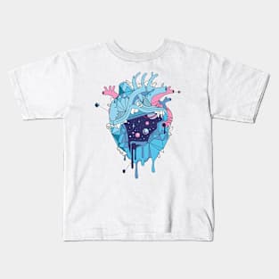 alien frozen heart Kids T-Shirt